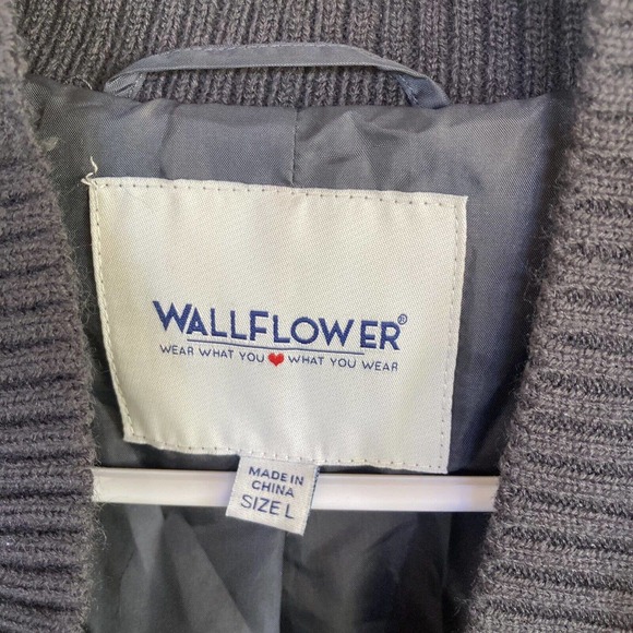 Wallflower Womens Sz L Fuzzy Jacket Iron Gray Long Sleeve Button Up Pockets New - Picture 4 of 8